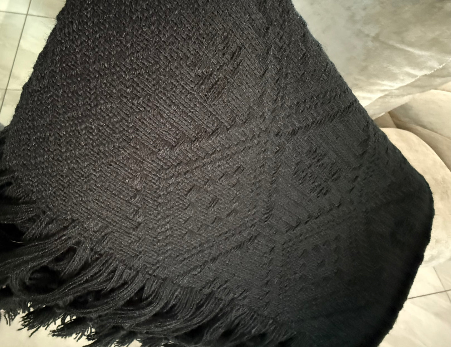 Mexican Woven Rebozo with Chest Panel – Artisan-Made Traditional Shawl – Unique Design (Copy)