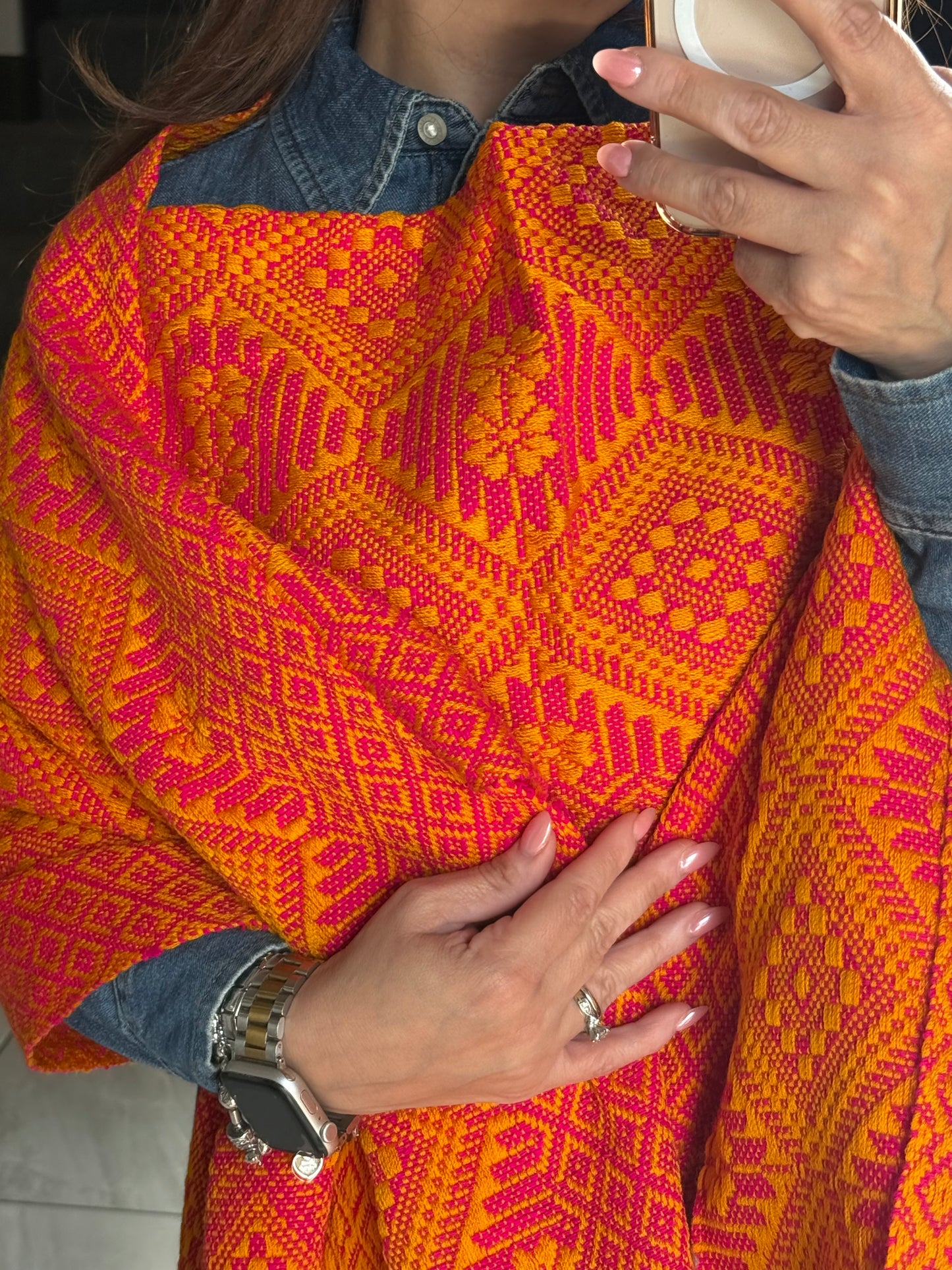 Mexican Woven Rebozo with Chest Panel – Artisan-Made Traditional Shawl – Unique Design (Copy)